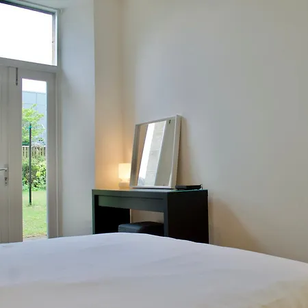Apartment Central 1 Bedroom *