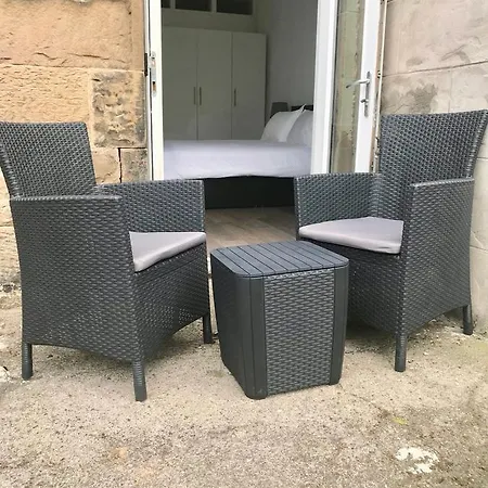 Central 1 Bedroom *
