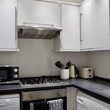 Central 1 Bedroom *
