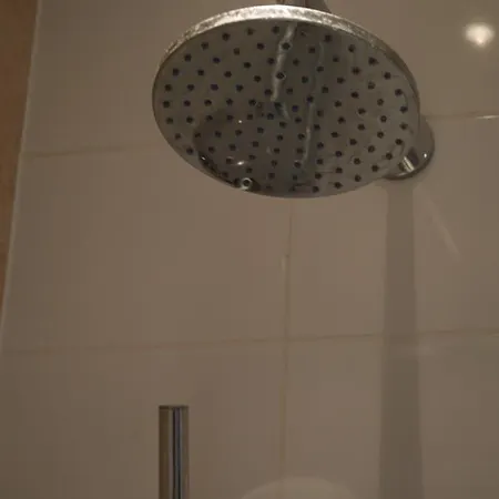 Spacious 2 Bed By The Meadows Apartamento