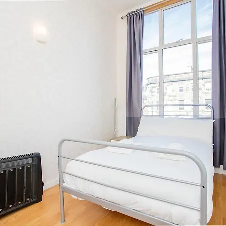 아파트 2 Bedroom Flat In 에든버러