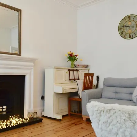 1 Bedroom Morningside *