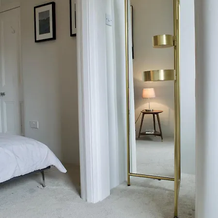 Modern New Town 1 Bedroom Apartament *