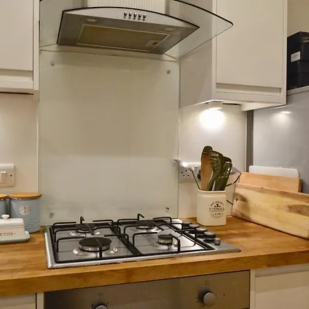 1 Bedroom Morningside * 爱丁堡