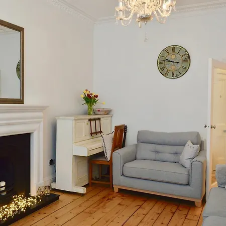 1 Bedroom Morningside * 爱丁堡