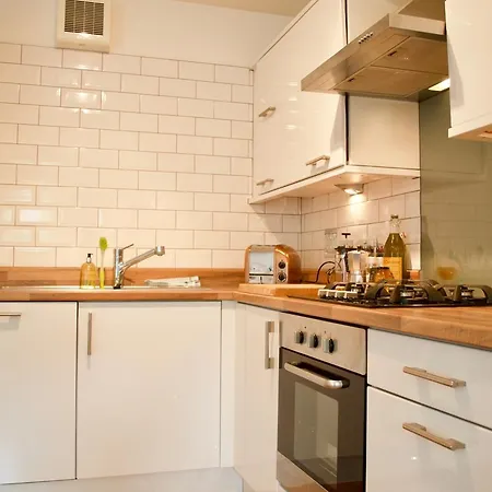 Modern Flat Near Leiths Shore Apartment Edinburgh