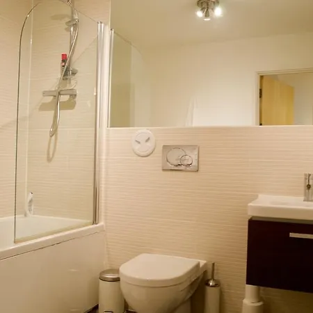 Apartment Modern Flat Near Leiths Shore Edinburgh