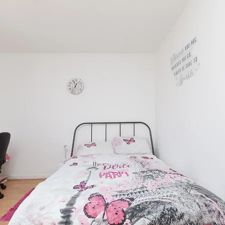 Ideal Fringe Base: Great Value + Free Parking! * אדינבורו
