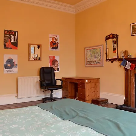 Large Central New Town Flat Apartamento *