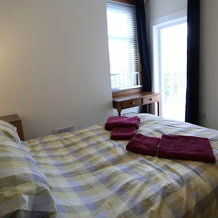 3 Bedroom Flat In