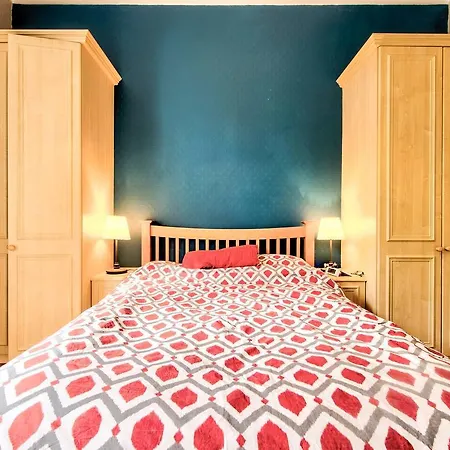 Bright And Airy In Canonmills * Edimburgo