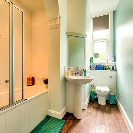 Bright And Airy In Canonmills Apartamento Edimburgo