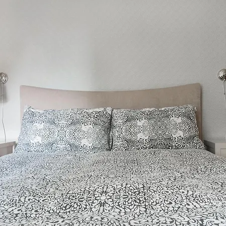 Apartment Gorgeous 2 Bed Close To Hmy Britannia *