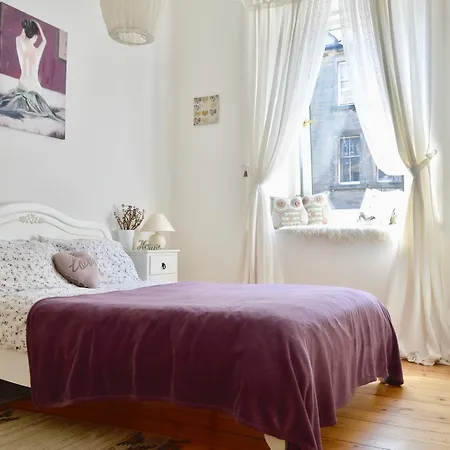 Apartment Stylish And Cosy Near City Center
