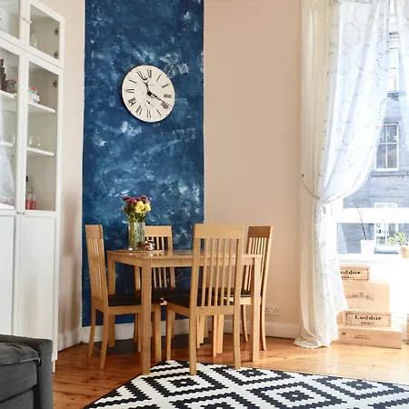Apartment Stylish And Cosy Near City Center