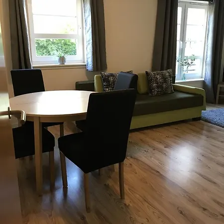 Powderhall Rigg Apt Edinburgh
