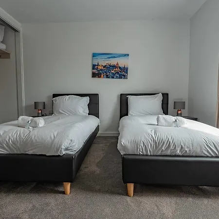 Stylish, Modern Near Centre * Edinburgh