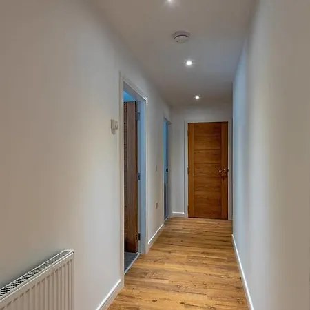 公寓 Spacious Modern Near Arthur's Seat 爱丁堡