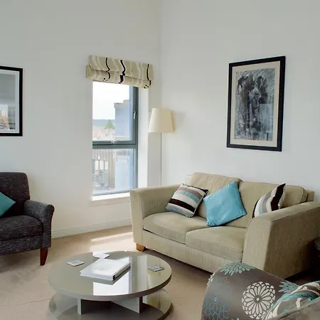 3 Bedroom Flat With 2 Balconies