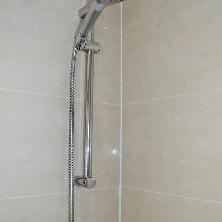 דירה 3 Bedroom Flat With 2 Balconies
