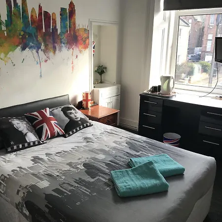 Gilmore Guest House 3*