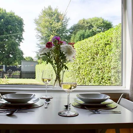 شقة Bright And Spacious Corstorphine *