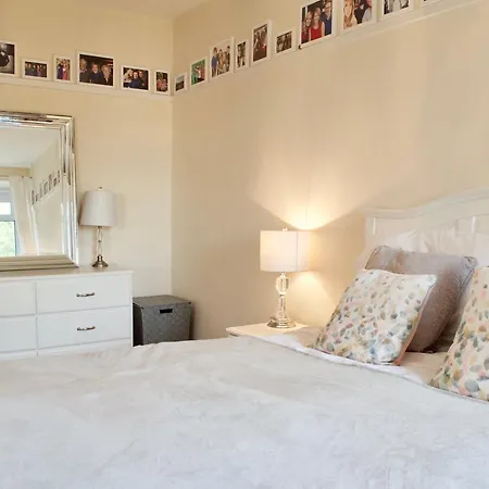 Bright And Spacious Corstorphine * Edimburgo