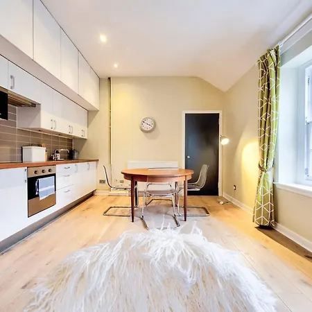 Altido Mews House In The City Edinburgh