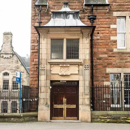 Stylish Central Near Royal Mile *
