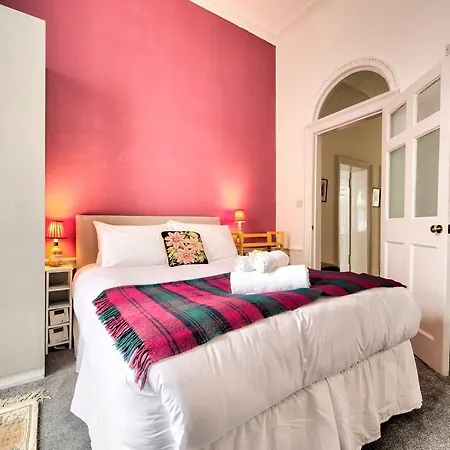 Apartment Altido Spacious And Stylish 4-bed Georgian