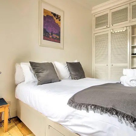 Victorian In Lively Marchmont Διαμέρισμα *