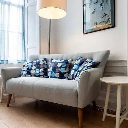 Appartamento Altido Spacious And Stylish 4-bed Georgian Edimburgo