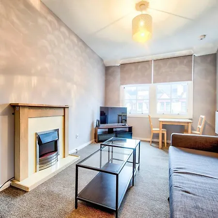 Apartment By Castle Edinburgh