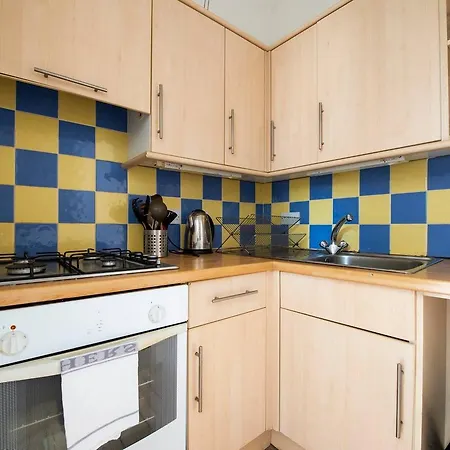 Διαμέρισμα Victorian In Lively Marchmont *