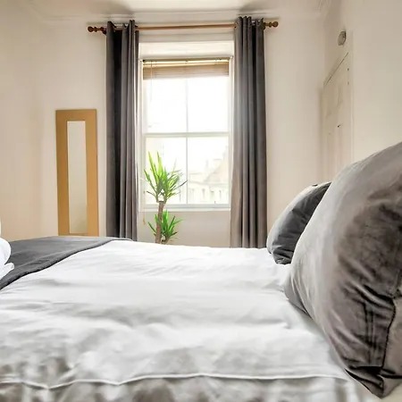Victorian In Lively Marchmont * Edynburg