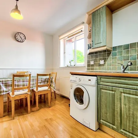 Homely 3bed Apt In Comely Bank With Free Parking Apartment Edinburgh