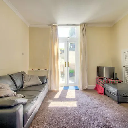 Central W/courtyard By Guestready Edinburgh