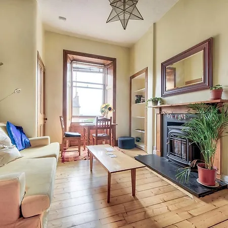 Bright With Stunning Views Apartmán Edinburgh