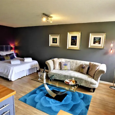 Апартаменты Grassmarket Studio