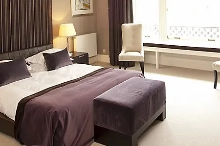 Ξενοδοχείο με διαμερίσματα The Chester 5*