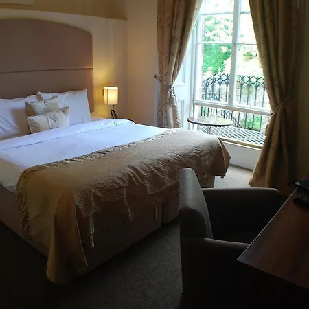 The Salisbury Hotel