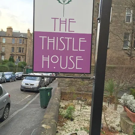 Apartment The Thistle House *
