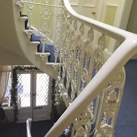 The Thistle House * Edinburgh