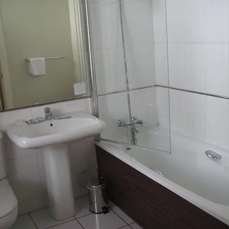 Hotel New Town 4*
