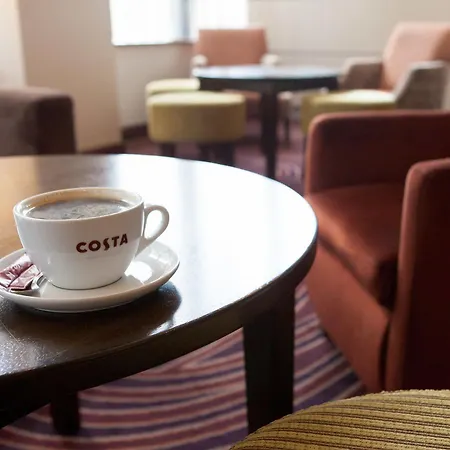 ليوناردو رويال فندق