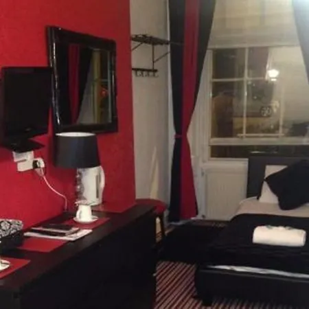 Playfair House 3*