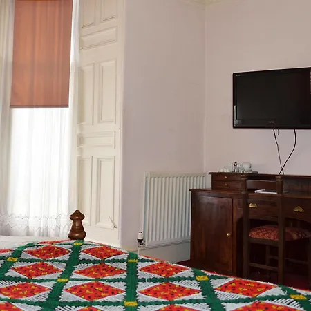Bed and breakfast Iholiday 3*