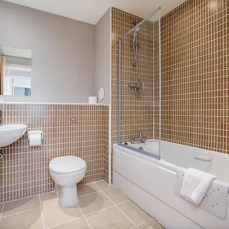 Hot-el-apartments Waterfront 4*