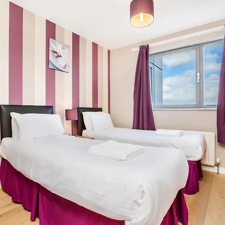Hot-el-apartments Waterfront Lejlighedshotel 4*