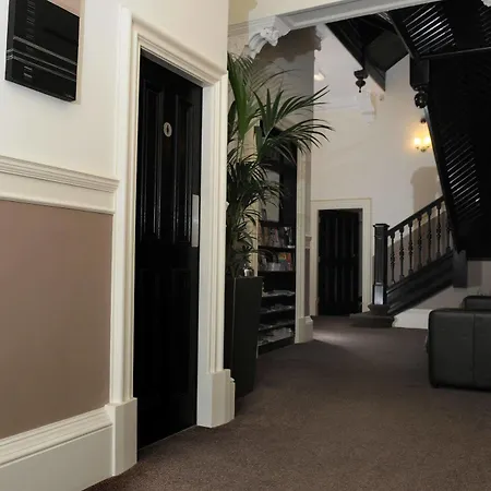 West End Hostel *